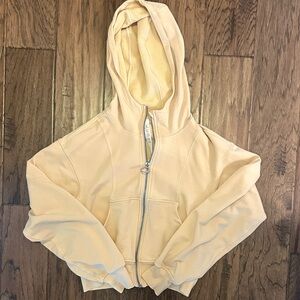 Lululemon Athletica Tan Zip-Up hoodie size 4